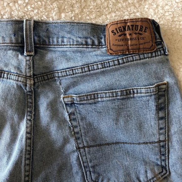 levi jean shorts *sold - Picture 3 of 3